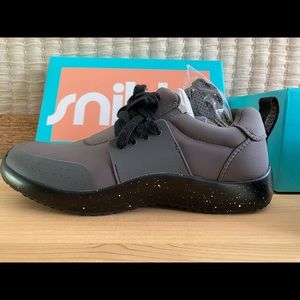 Snibbs Spacecloud Comfort Sneaker Womens Size 7.5